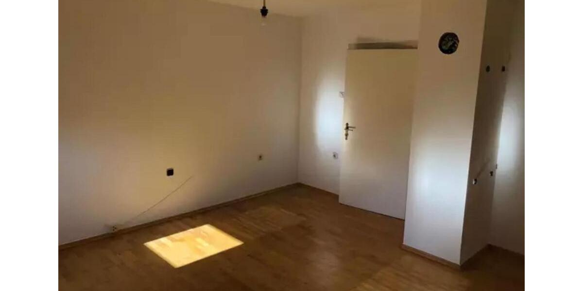 Dachgeschoßwohnung Zapfendorf - 2.5 Zimmer, 75 m&sup2;, 590&euro; | Angebot:25022756