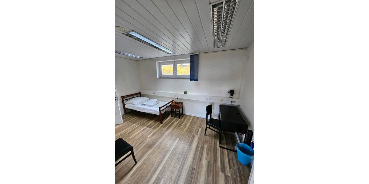 Wohnen auf Zeit Lippstadt Garfeln - 4 Zimmer, 90 m&sup2;, 65&euro; | Angebot:23512949