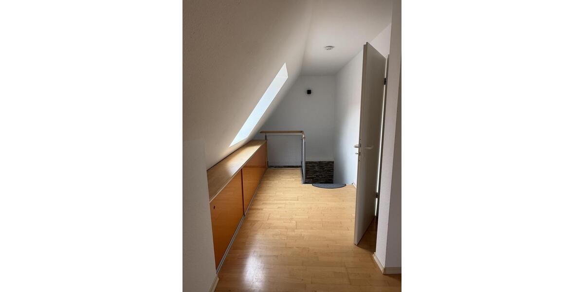 Maisonettenwohnung Hofheim am Taunus - 3 Zimmer, 97 m&sup2;, 1.200&euro; | Angebot:26198029