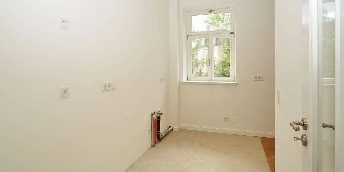 Etagenwohnung Dresden Striesen-Ost - 3 Zimmer, 97 m&sup2;, 1.895&euro; | Angebot:26767950