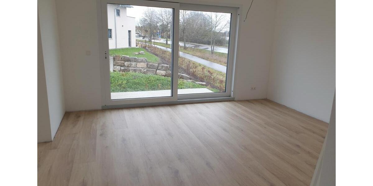 Erdgeschoßwohnung Crailsheim - 4 Zimmer, 118 m&sup2;, 1.320&euro; | Angebot:25395852