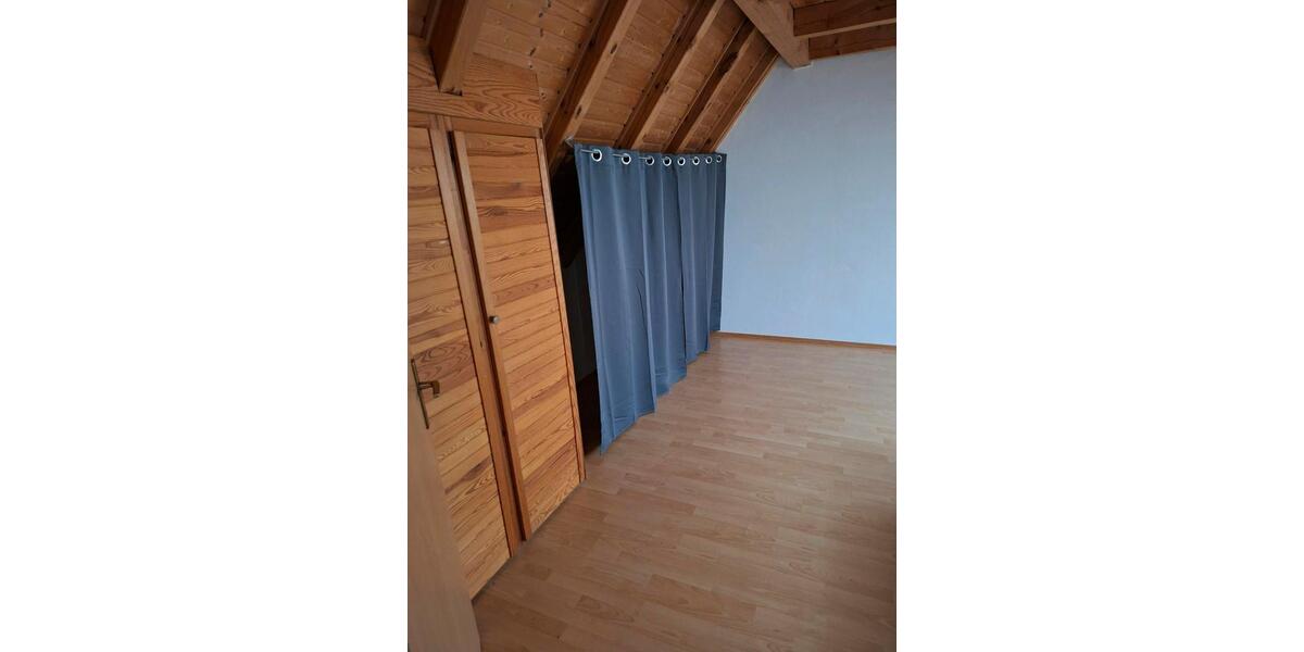 Dachgeschoßwohnung Scheßlitz - 2 Zimmer, 67 m&sup2;, 520&euro; | Angebot:26067012