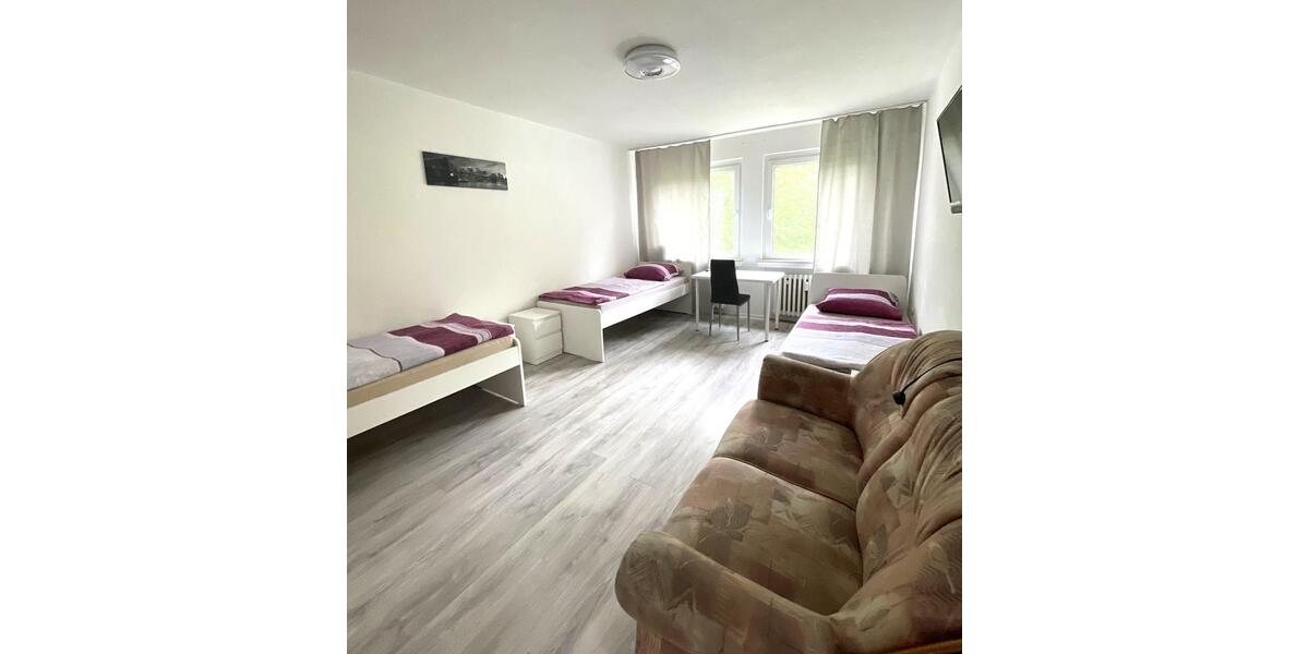 Wohnen auf Zeit Moers - 3 Zimmer, 92 m&sup2;, 15&euro; | Angebot:23821127