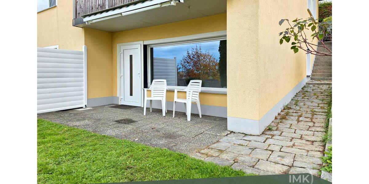 Gepflegte 2-Zimmer-Wohnung, Terrasse und toller Weitblick zimmer