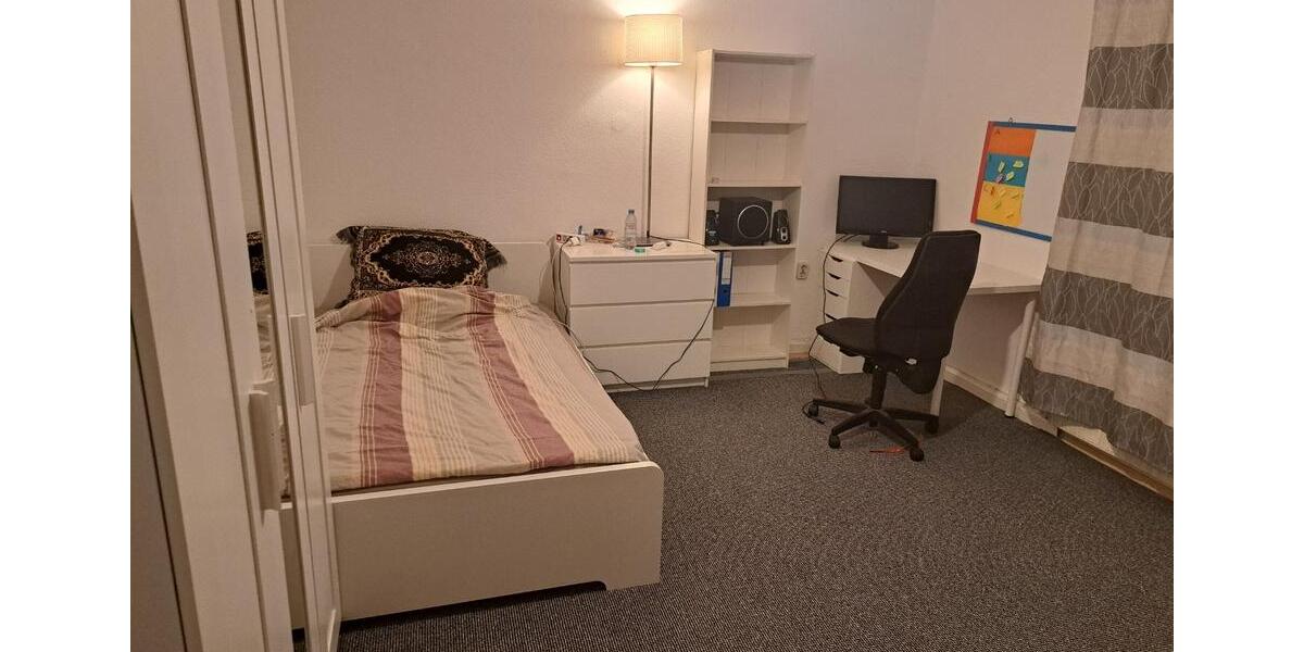 Voll möbliertes Ein Zimmer in 3er WG ( 01.02.26 bis 30.05.2026) 3 zimmer