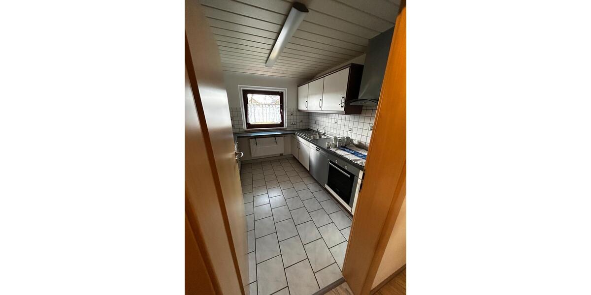 Dachgeschoßwohnung Neuweiler - 4.5 Zimmer, 110 m&sup2;, 1.200&euro; | Angebot:25398892