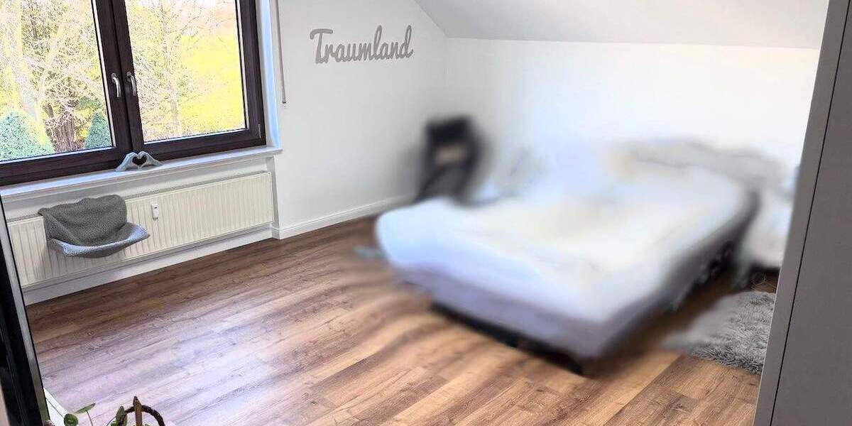 Etagenwohnung Bünde Dünne - 4 Zimmer, 130 m&sup2;, 890&euro; | Angebot:25109592