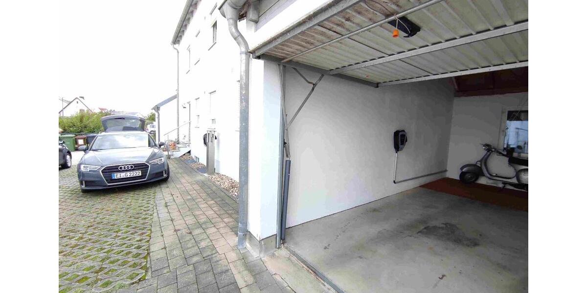 Dachgeschoßwohnung Wettstetten - 3 Zimmer, 85 m&sup2;, 935&euro; | Angebot:24766159