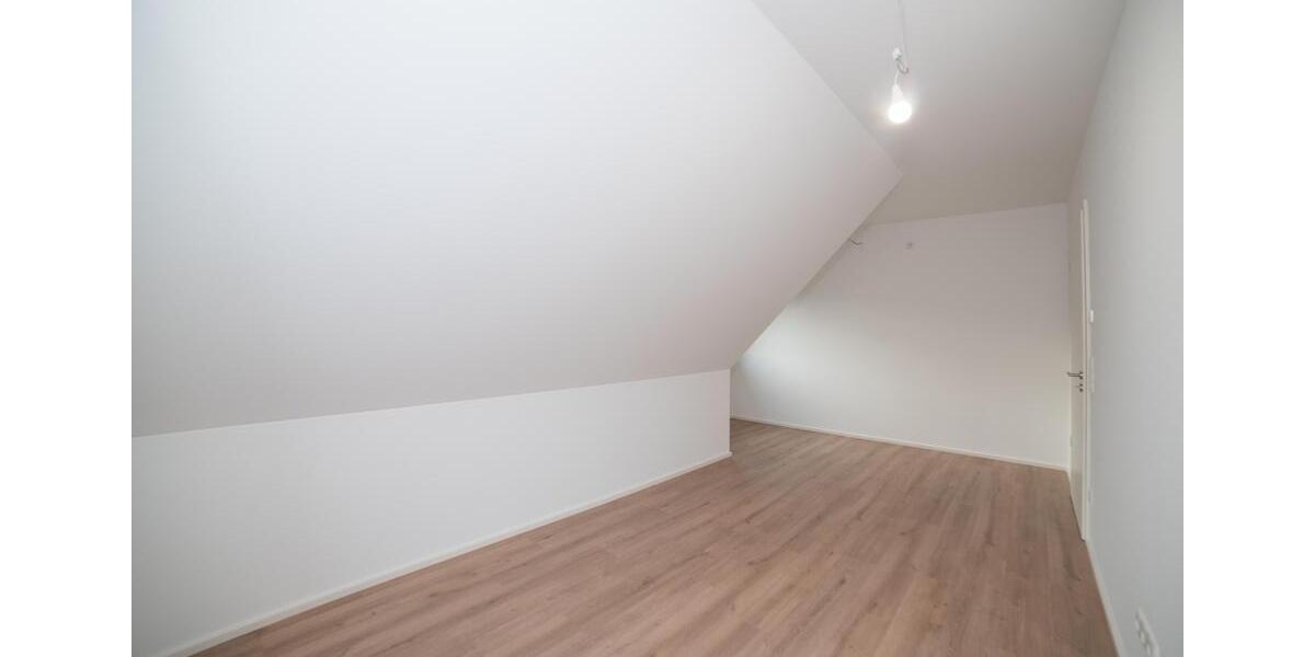 Erstbezug Obergeschoß - keine Miete im Umzugsmonat - Wohnen und Altwerden im Grünen 2A 5.5 zimmer