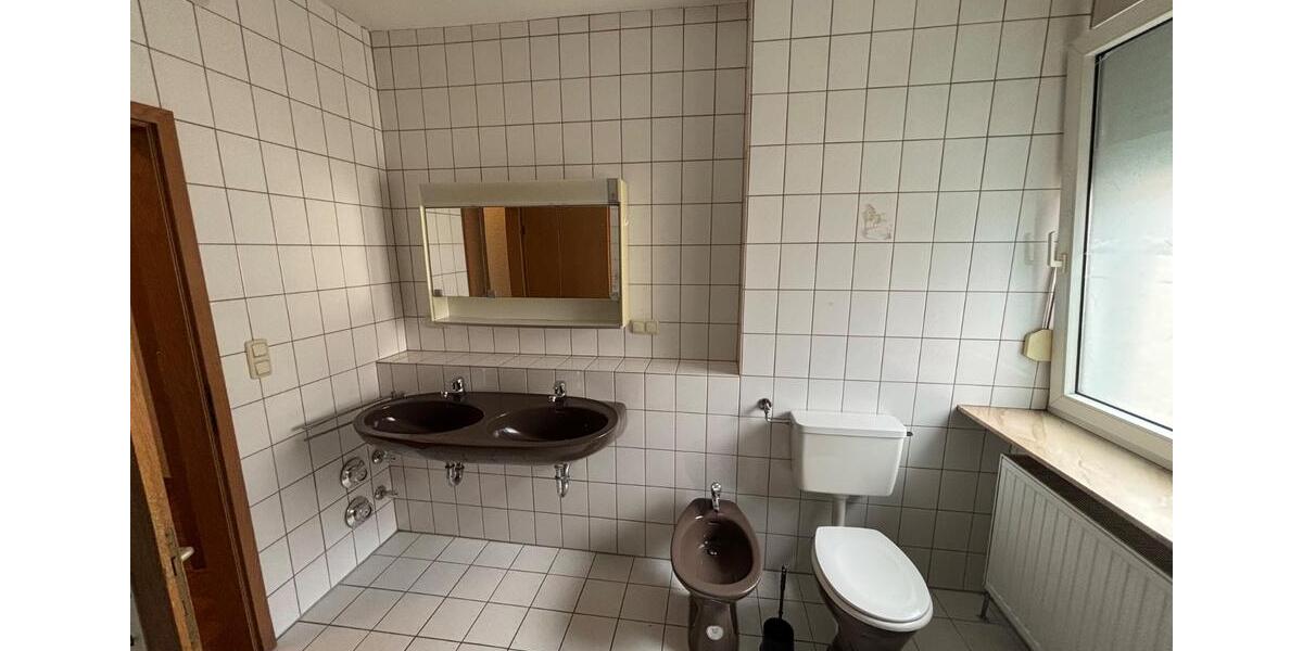 Etagenwohnung Bad Brückenau - 4 Zimmer, 108 m&sup2;, 660&euro; | Angebot:26630161