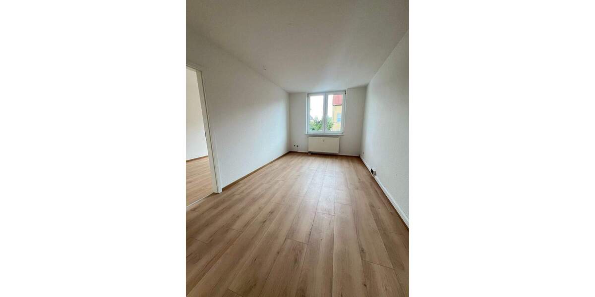 Etagenwohnung Merseburg (Saale Merseburg - 4 Zimmer, 117 m&sup2;, 800&euro; | Angebot:26723151