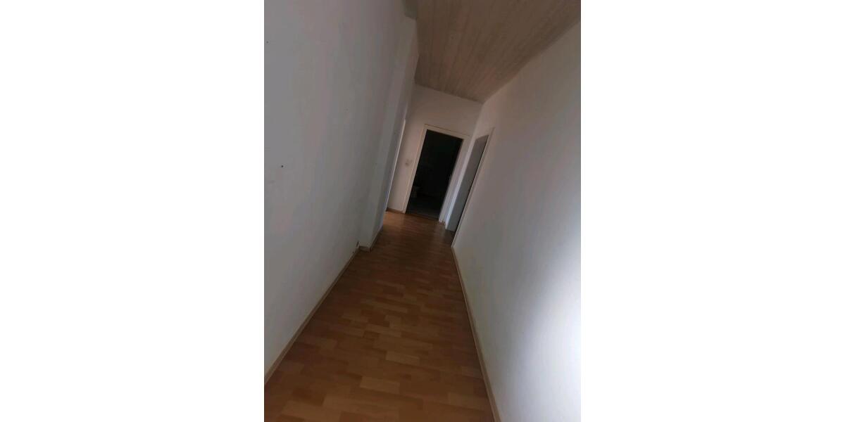 Etagenwohnung Rinteln - 3 Zimmer, 84 m&sup2;, 600&euro; | Angebot:26704030
