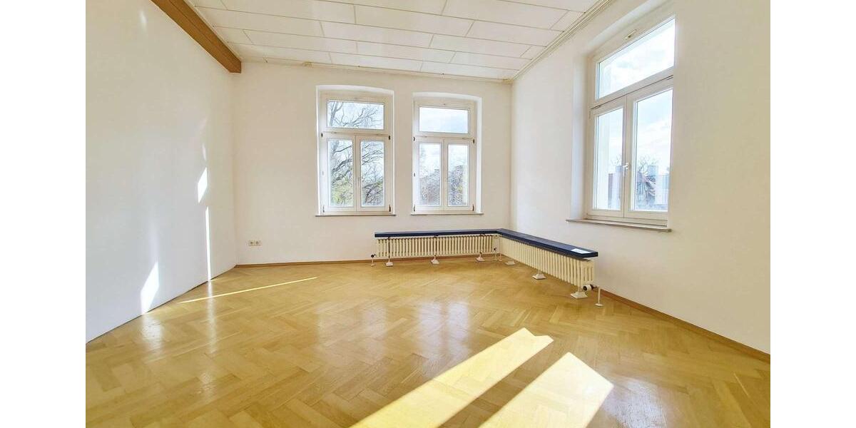Dachgeschoßwohnung Köthen (Anhalt) - 3.5 Zimmer, 92 m&sup2;, 515&euro; | Angebot:24418141