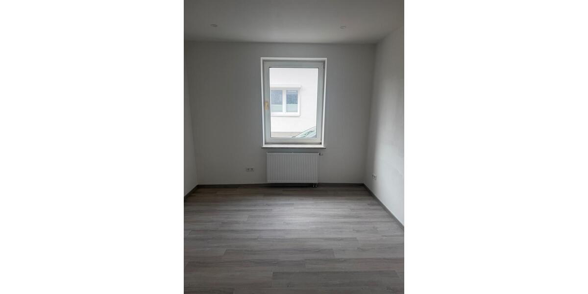 Erdgeschoßwohnung Bad Münder am Deister - 4 Zimmer, 105 m&sup2;, 880&euro; | Angebot:26005636