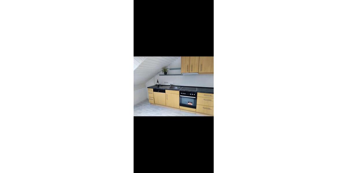 Dachgeschoßwohnung Wöllstein - 3.5 Zimmer, 75 m&sup2;, 920&euro; | Angebot:25791010