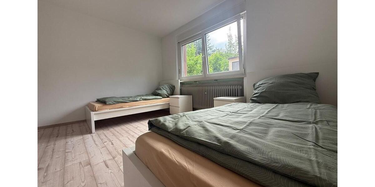 Wohnen auf Zeit Helmbrechts - 3 Zimmer, 100 m&sup2;, 25&euro; | Angebot:23566853