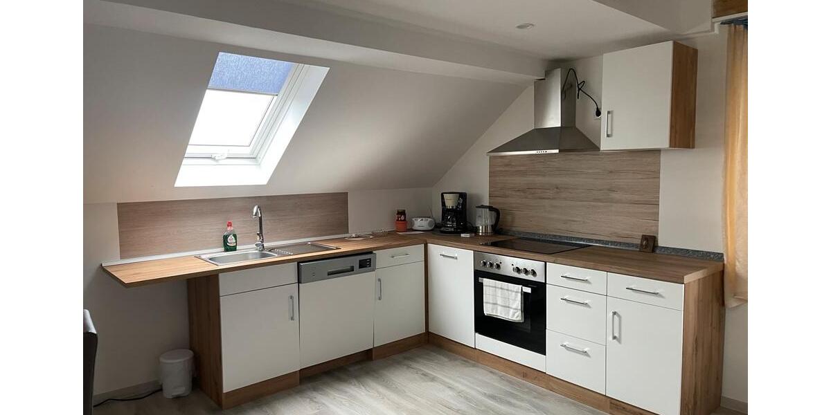 Helle 2,5 Dachgeschosswohnung nähe Reha Klinik zimmer