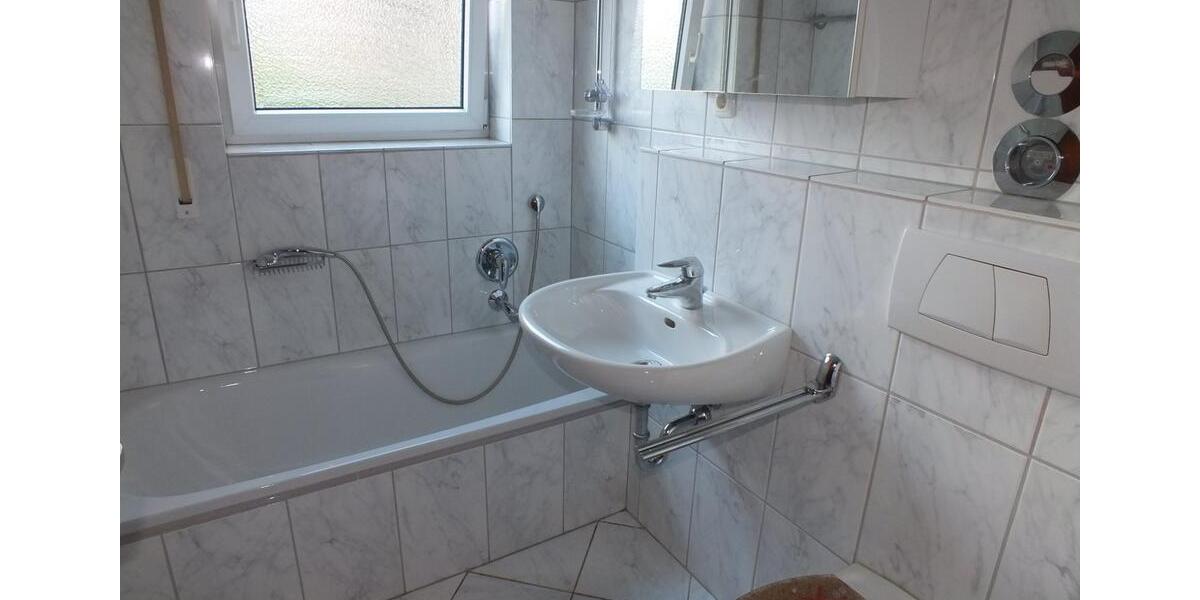 Hochparterre Offenbach am Main Hafen - 3 Zimmer, 82 m&sup2;, 1.290&euro; | Angebot:25725376
