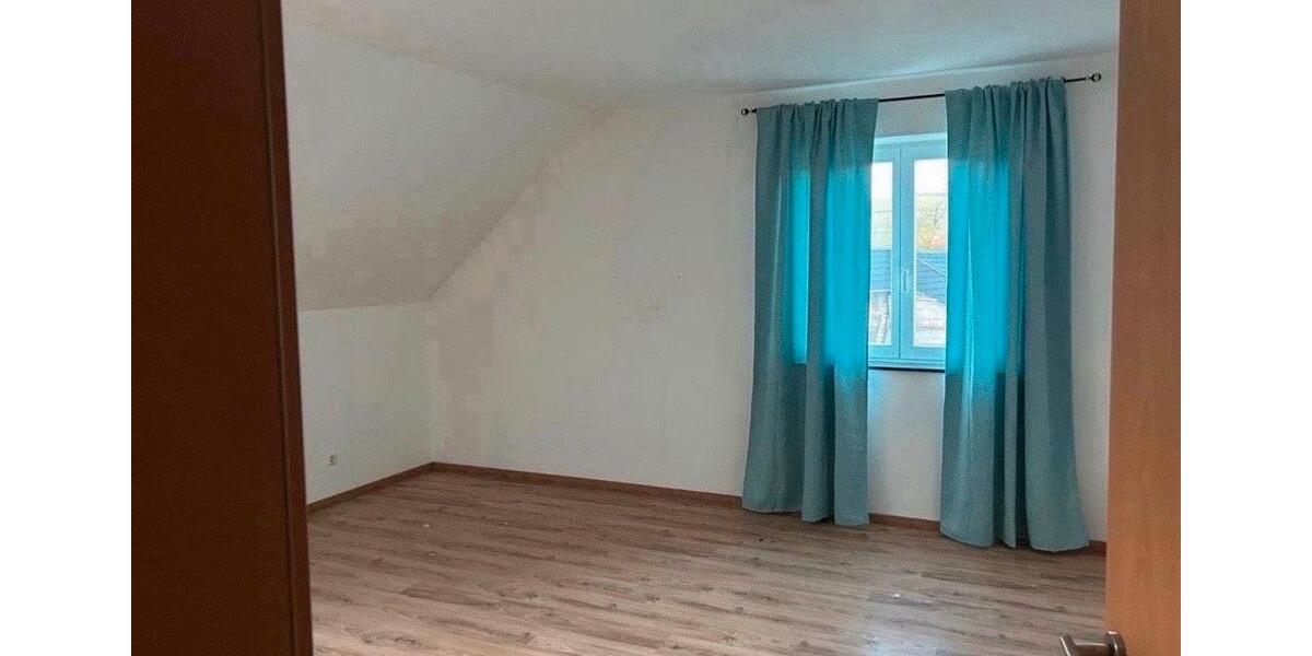 Etagenwohnung Saarburg - 2 Zimmer, 74 m&sup2;, 720&euro; | Angebot:26498515