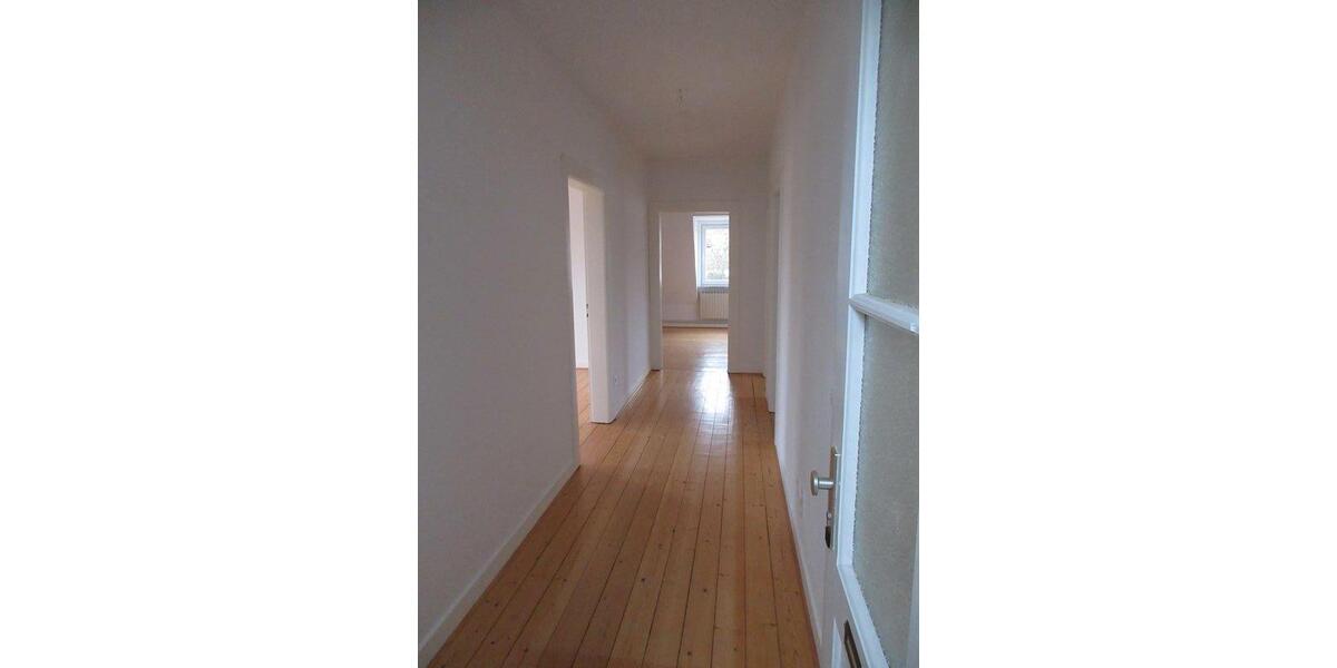 Dachgeschoßwohnung Bückeburg - 3 Zimmer, 70 m&sup2;, 450&euro; | Angebot:26278986