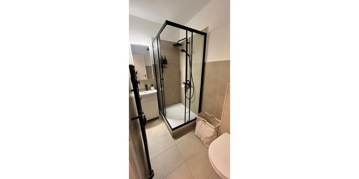 Wohnen auf Zeit Düsseldorf Stadtbezirk 3 - 1 Zimmer, 28 m&sup2;, 950&euro; | Angebot:26686628