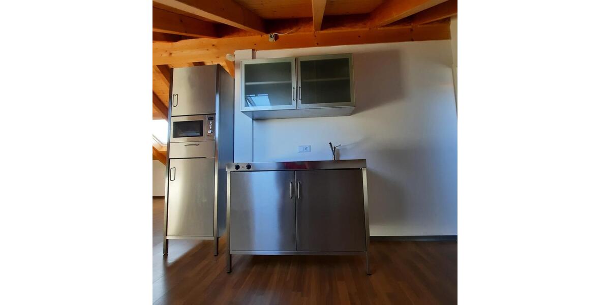 Dachgeschoßwohnung Ellwangen (Jagst) - 1 Zimmer, 30 m&sup2;, 350&euro; | Angebot:26364881