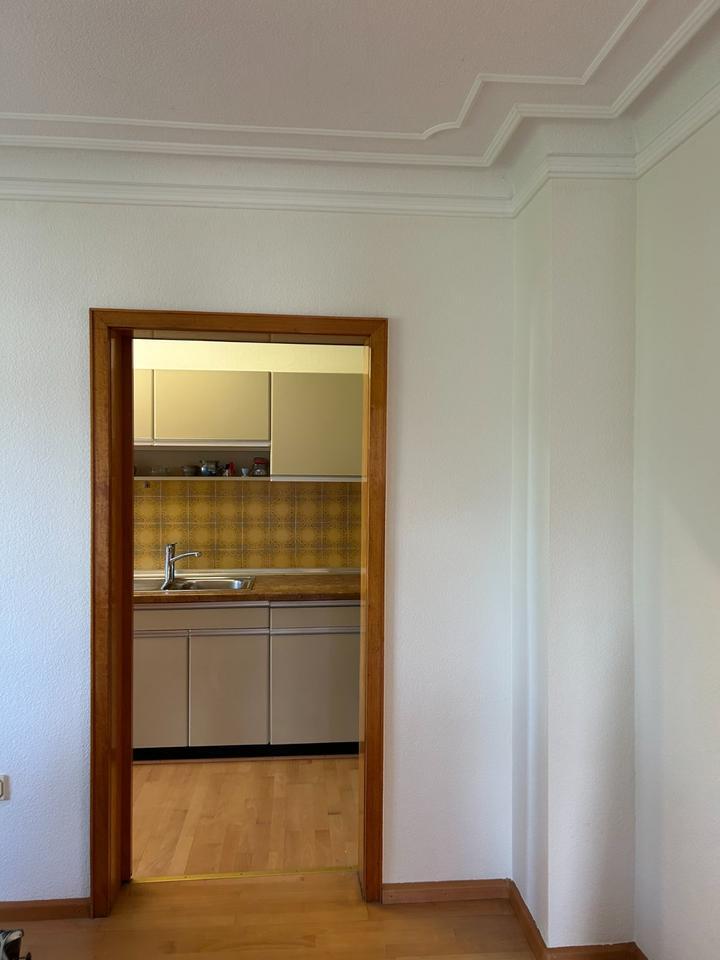 Helle 3 Zimmer Küche, Bad, Balkon zimmer