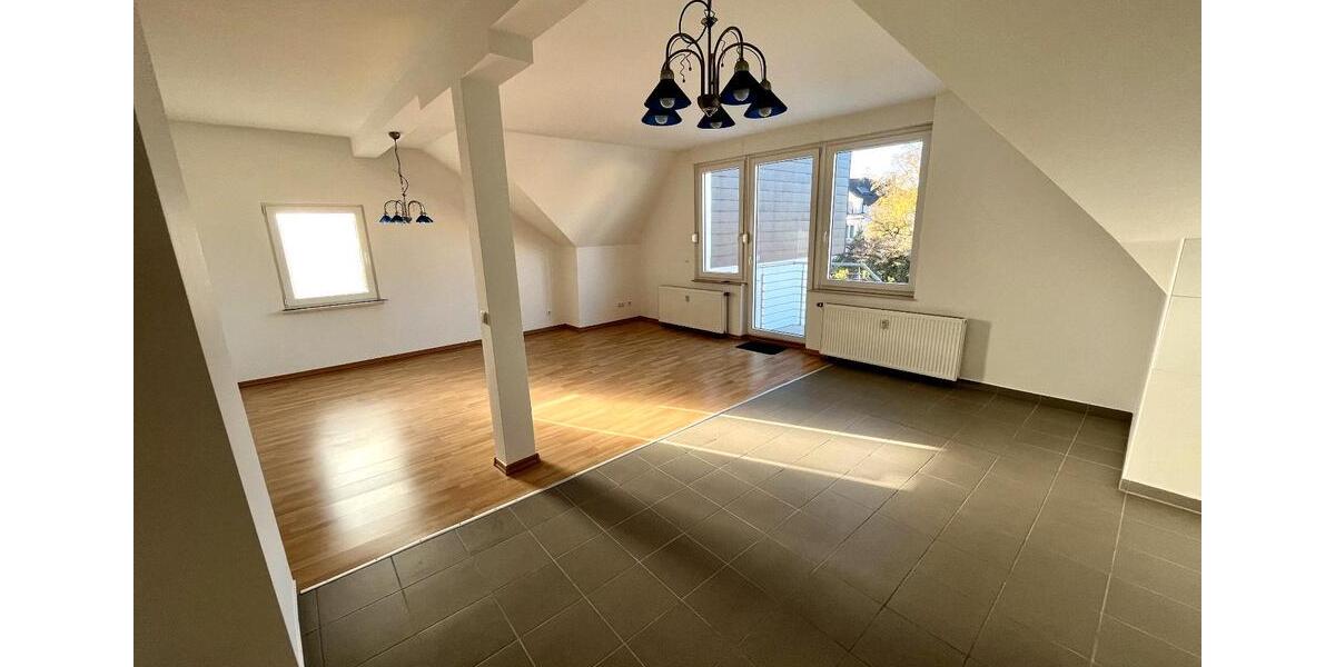 Dachgeschoßwohnung Unna - 2 Zimmer, 90 m&sup2;, 740&euro; | Angebot:26579811