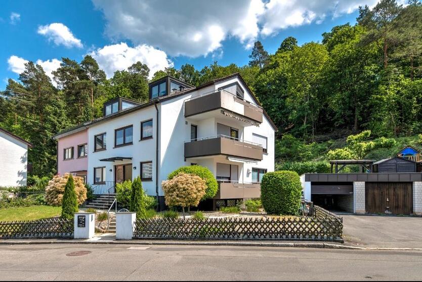 1 möbliertes Zimmer in 2er WG