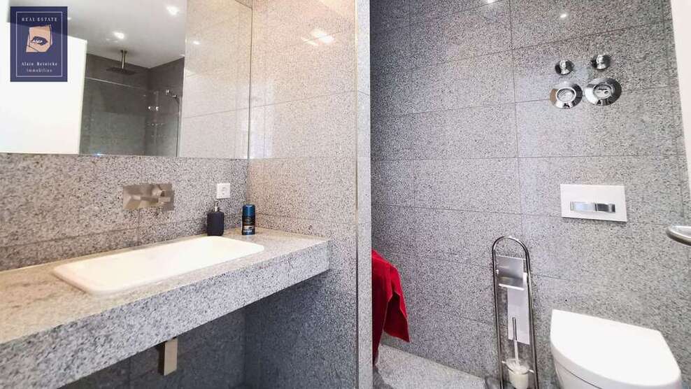 Penthousewohnung mit großer Dachterrasse am Opernplatz 4 zimmer