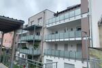Ab 01.12.: Traumhafte 3-Z.-Wohnung (ca. 104 m²) in ruhiger Lage im Zentrum von Hof mit großem Balkon (21,6 m²), Aufzug, EBK, modernem Bad & Carport zimmer