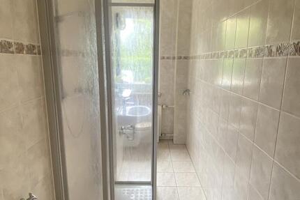 Geräumige 3-Raum-Wohnung im Erdgeschoss mit 2 Balkonen zu vermieten! zimmer