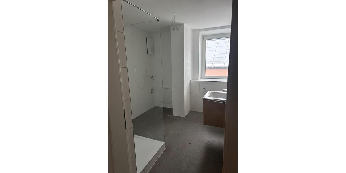 Erdgeschoßwohnung Burghaslach - 3 Zimmer, 100 m&sup2;, 12&euro; | Angebot:24465473