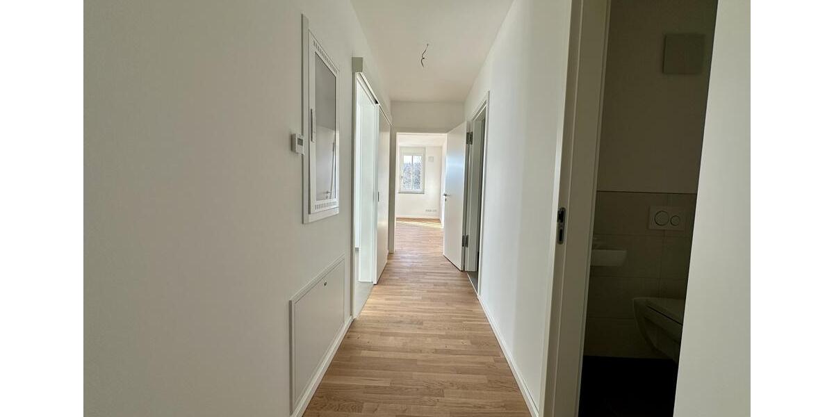 Erdgeschoßwohnung Eisenach - 3 Zimmer, 101 m&sup2;, 1.330&euro; | Angebot:25512318