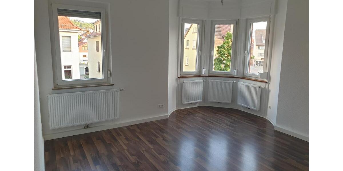 4er WG-Neugründung im Zentrum Feuerbach - ca. 470€Zimmer kalt 4 zimmer