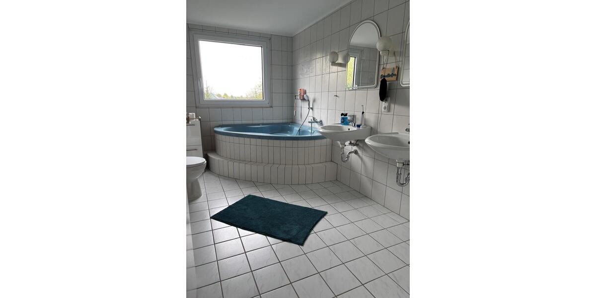 Dachgeschoßwohnung Schneverdingen - 3 Zimmer, 95 m&sup2;, 1.000&euro; | Angebot:27603807