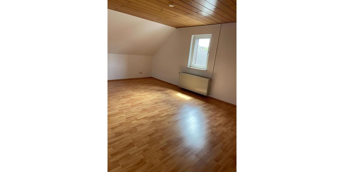 Dachgeschoßwohnung Breitenbach - 5 Zimmer, 110 m&sup2;, 770&euro; | Angebot:24592735