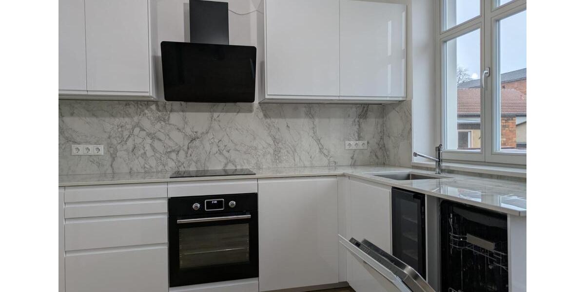 Exklusive 2-Raumwohnung über 2 Etagen - Balkon, EBK und Stellplatz 2 zimmer