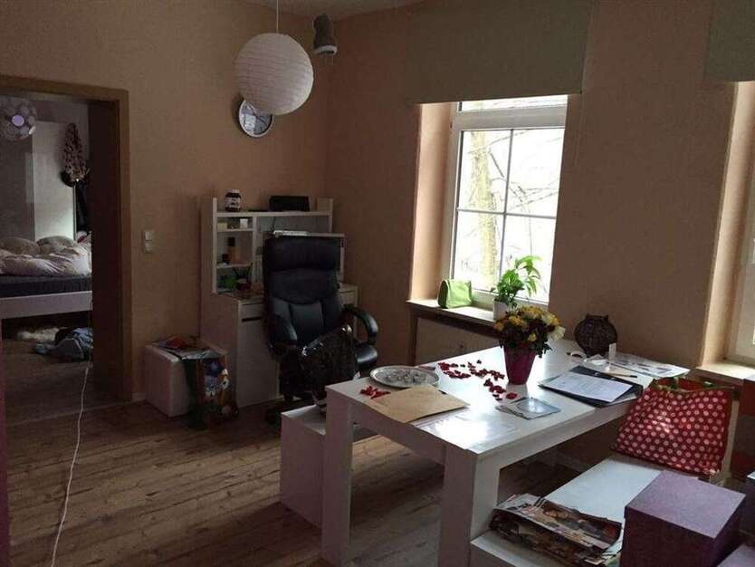 Toller Grundriss, 2-Zimmer- WE in ruhiger Lage in Bad Blankenburger Stadtvilla