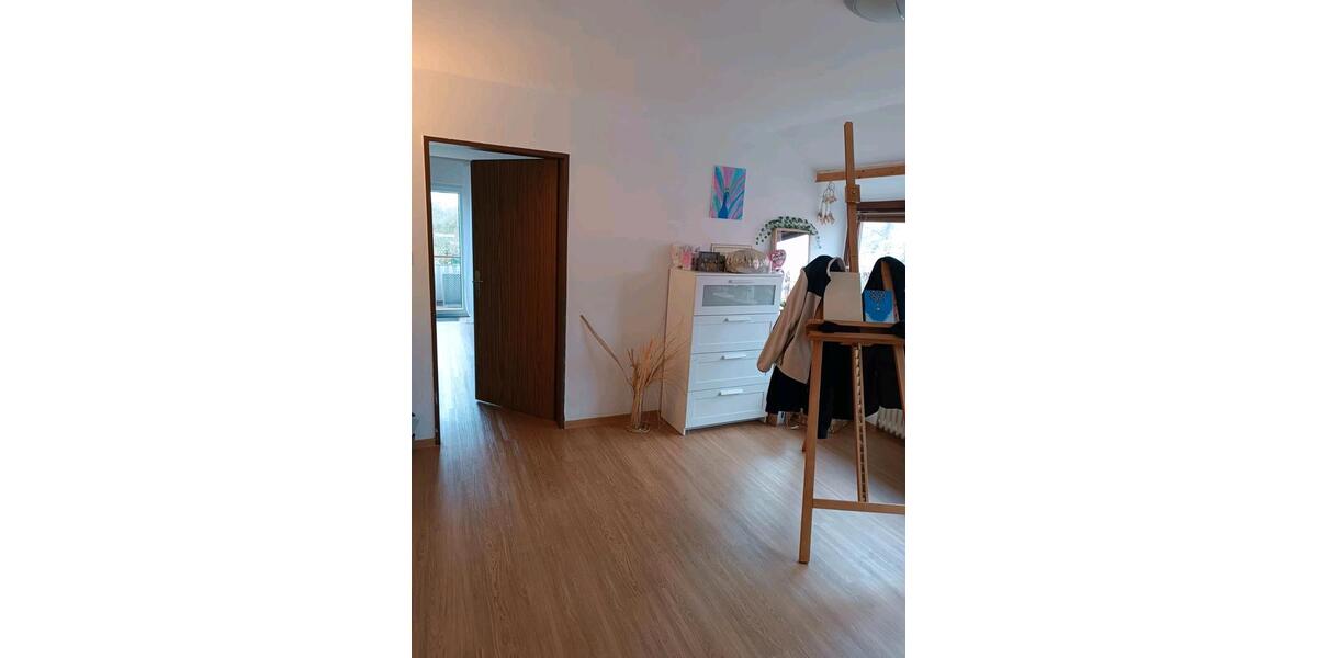 Etagenwohnung Leer (Ostfriesland) - 4 Zimmer, 90 m&sup2;, 700&euro; | Angebot:26123806