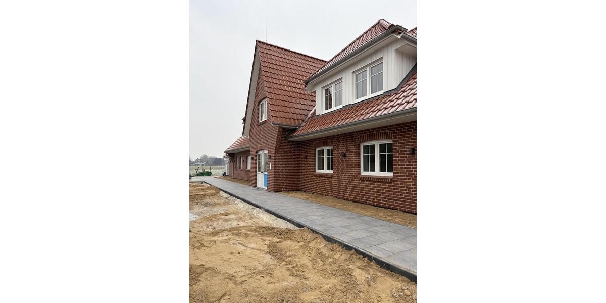 Dachgeschoßwohnung Brackel - 4 Zimmer, 95 m&sup2;, 1.470&euro; | Angebot:23766383