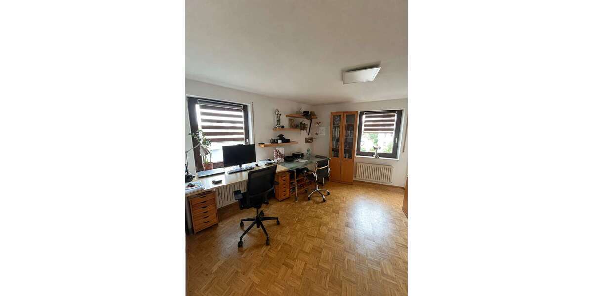 Etagenwohnung Bielefeld Schildesche - 3 Zimmer, 104 m&sup2;, 832&euro; | Angebot:27291471