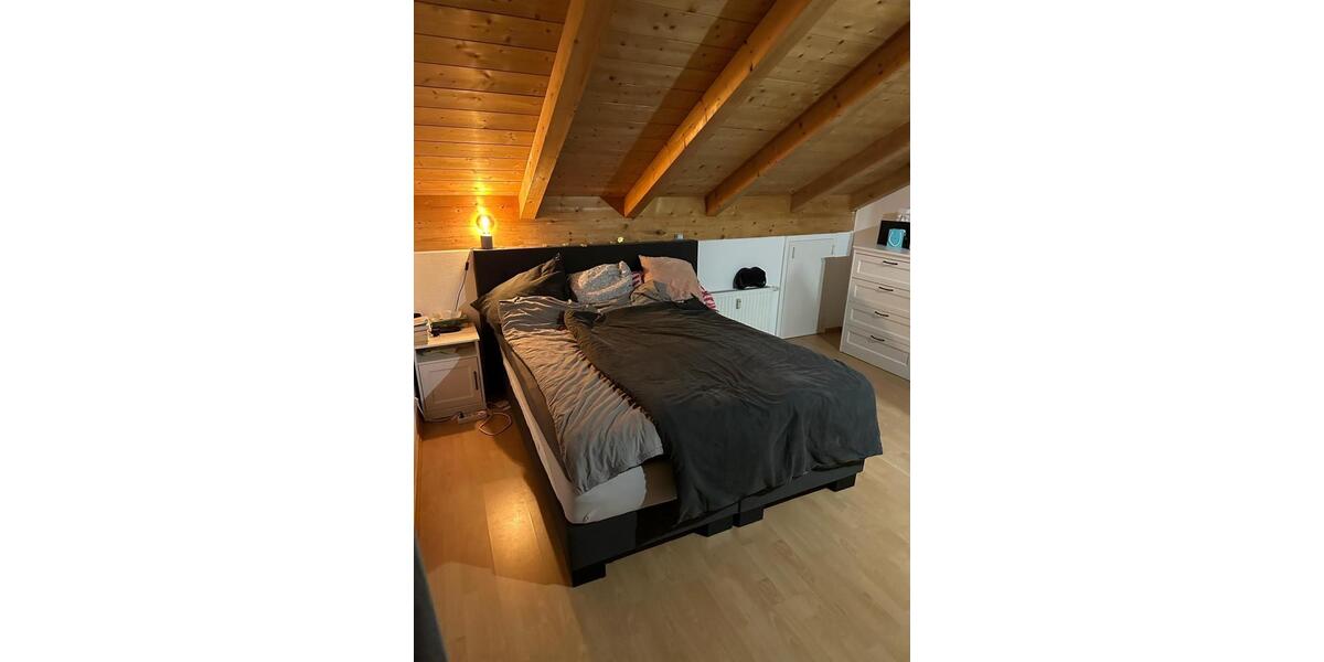 Etagenwohnung Holzkirchen - 2 Zimmer, 62 m&sup2;, 1.250&euro; | Angebot:24803911