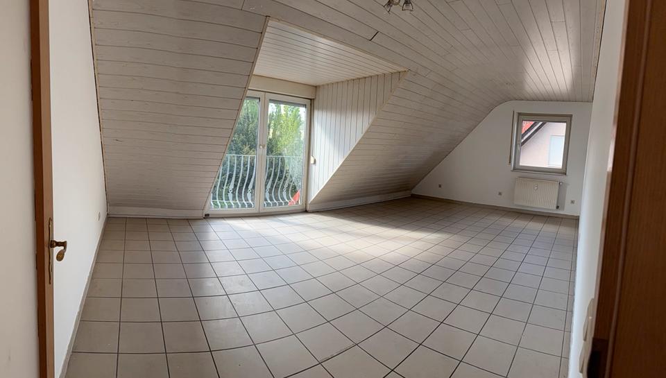 Dachgeschoßwohnung Wallertheim - 3 Zimmer, 84 m&sup2;, 1.050&euro; | Angebot:26234503