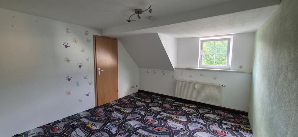 Dachgeschoßwohnung Jöhstadt - 4 Zimmer, 92 m&sup2;, 415&euro; | Angebot:23619217