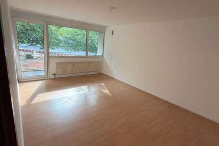 Wohnung Gummersbach Halstenbach - 3 Zimmer, 81 m&sup2;, 425&euro; | Angebot:27008816