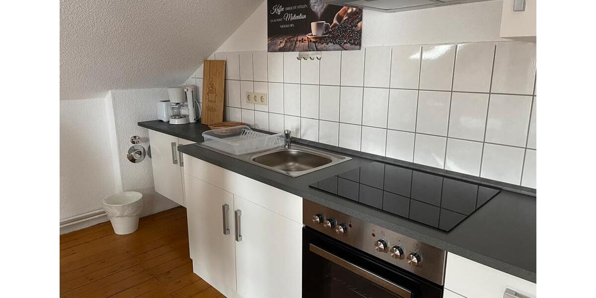 Stilvoll möbl. DG Wohnung in Bornstedt – ideal für PaarePendler 2 zimmer