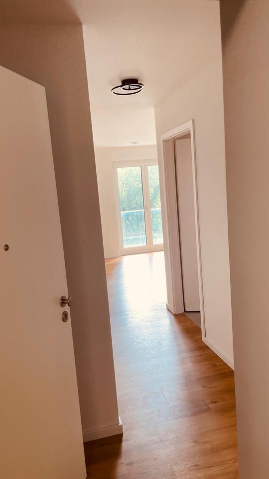 Nachmieter 2,5 Zimmerwohnung mit 2 Balkonen und Gartenfläche zimmer