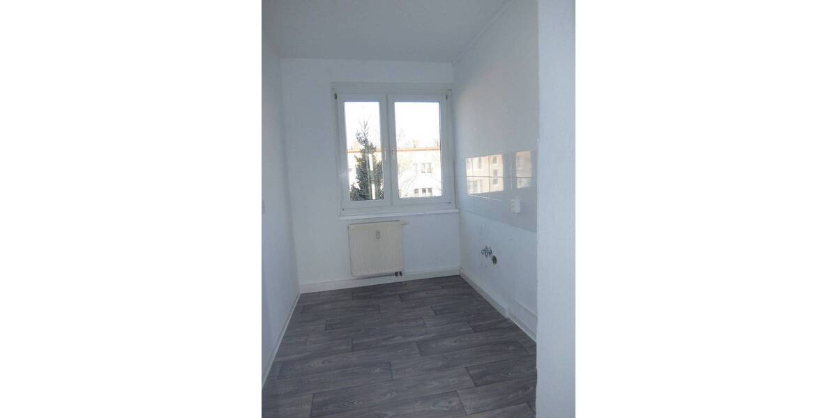 Etagenwohnung Döbeln Sörmitz - 2 Zimmer, 49 m&sup2;, 279&euro; | Angebot:26658236