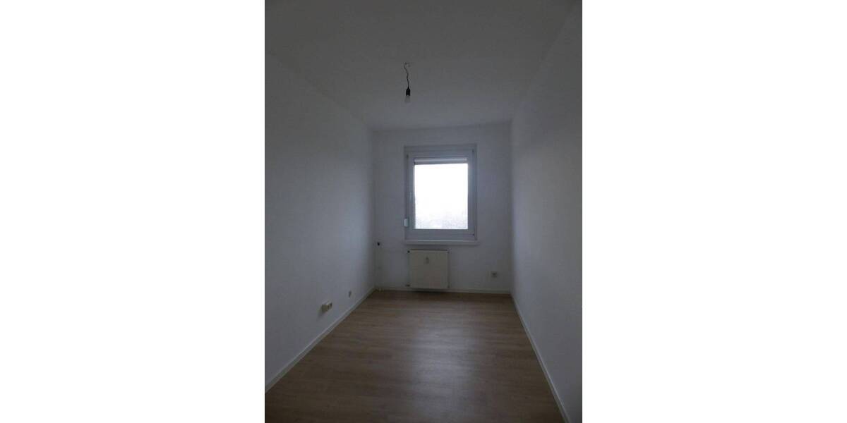 Etagenwohnung Oschatz - 3 Zimmer, 57 m&sup2;, 350&euro; | Angebot:25927204